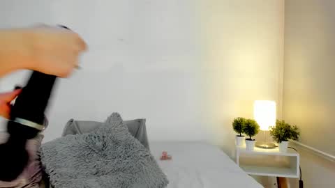 Snapshot of isameow chatting on February 14, 2025, 1:13 am isameow online show from February 14, 2025, 1:13 am