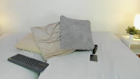 Snapshot of isameow chatting on February 22, 2025, 1:33 am isameow online show from February 22, 2025, 1:33 am