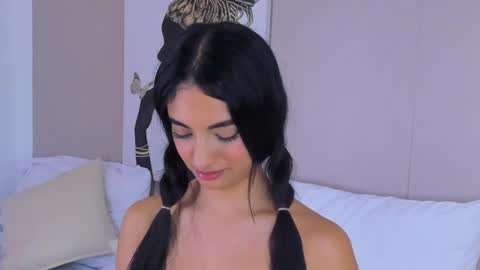 Snapshot of isamonroee chatting on December 20, 2024, 4:53 am Isa Monroee online show from December 20, 2024, 4:53 am