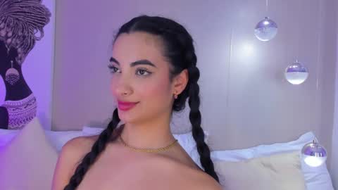 Snapshot of isamonroee chatting on December 30, 2024, 10:45 pm Isa Monroee online show from December 30, 2024, 10:45 pm