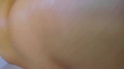 Snapshot of isamonroee chatting on January 18, 2025, 2:03 am Isa Monroee online show from January 18, 2025, 2:03 am