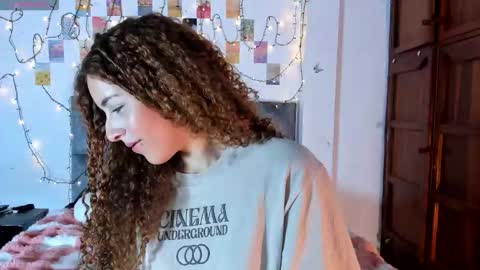 Snapshot of isangel_ chatting on January 16, 2026, 3:21 am Isabela online show from January 16, 2026, 3:21 am