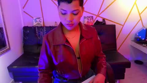 Snapshot of ise_lunny chatting on September 29, 2025, 4:17 am isabela online show from September 29, 2025, 4:17 am