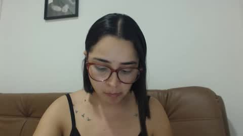 Emma online show from October 21, 2025, 3:29 am