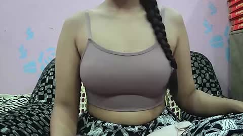 ishika_singh_ online show from March 24, 2026, 1:43 am