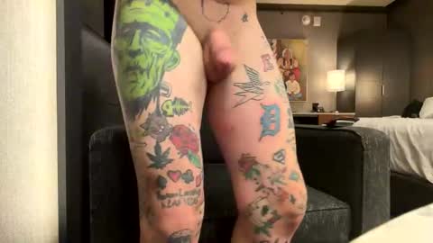 Snapshot of ishouldntbeonhereagain chatting on December 17, 2025, 1:55 am Daddy Master Master Daddy online show from December 17, 2025, 1:55 am