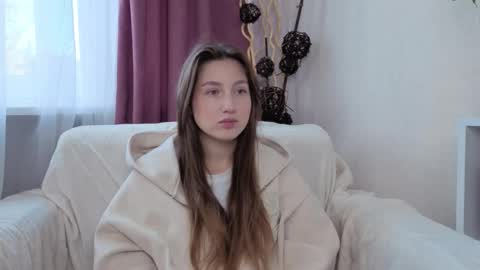 Snapshot of isidramcvea chatting on October 17, 2025, 8:17 am Olivia online show from October 17, 2025, 8:17 am