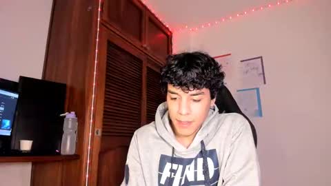 Isidro online show from March 9, 2025, 4:16 am