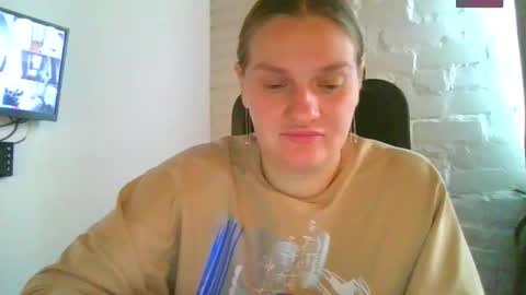 Snapshot of isingle_mom chatting on September 13, 2025, 6:46 am isingle_mom online show from September 13, 2025, 6:46 am