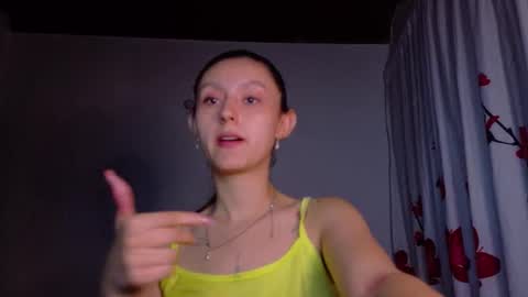 Snapshot of isis1012 chatting on February 2, 2026, 12:20 am isa online show from February 2, 2026, 12:20 am