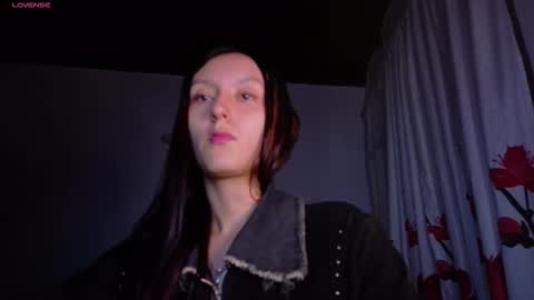 Snapshot of isis1012 chatting on February 15, 2026, 3:47 am isa online show from February 15, 2026, 3:47 am