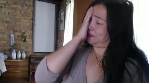 isis online show from November 16, 2025, 2:55 pm