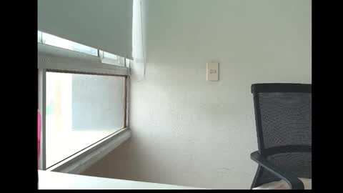 Snapshot of isis_pink chatting on March 4, 2026, 2:45 pm Alaya online show from March 4, 2026, 2:45 pm