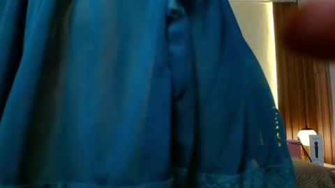 ISIS ROSEE online show from July 31, 2026, 7:35 pm