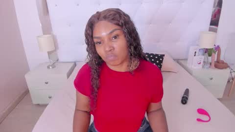 Snapshot of isla_scott chatting on September 14, 2025, 11:20 am Vanessa online show from September 14, 2025, 11:20 am