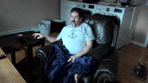 Snapshot of islandguy70 chatting on February 6, 2026, 10:13 pm Jim online show from February 6, 2026, 10:13 pm