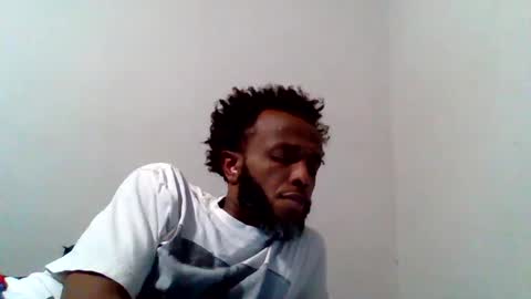 Snapshot of islandmaker chatting on September 30, 2025, 8:08 am islandmaker online show from September 30, 2025, 8:08 am