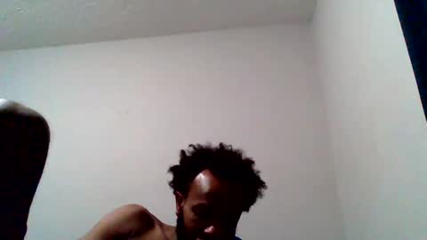 Snapshot of islandmaker chatting on October 9, 2025, 7:01 pm islandmaker online show from October 9, 2025, 7:01 pm