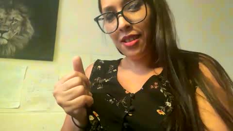 BiancaRose online show from November 19, 2025, 2:11 am