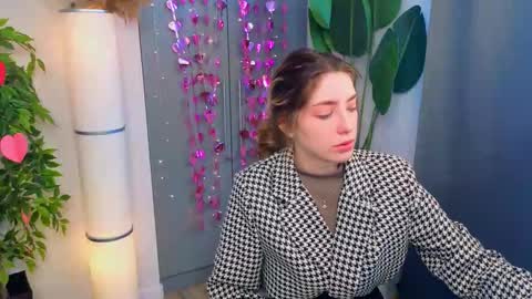 Snapshot of isobelsteinger chatting on February 21, 2026, 6:25 am Emilia online show from February 21, 2026, 6:25 am