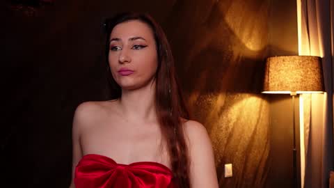 IsoldeBliss online show from February 3, 2025, 11:42 am