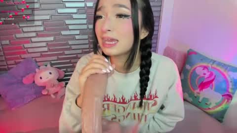 Snapshot of issa_garcia chatting on February 24, 2025, 2:26 pm I S S A B E L A Igissaa ax Xlittleissa online show from February 24, 2025, 2:26 pm