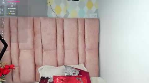 Snapshot of issa_milf__ chatting on June 19, 2026, 4:22 pm ISSA MILF online show from June 19, 2026, 4:22 pm