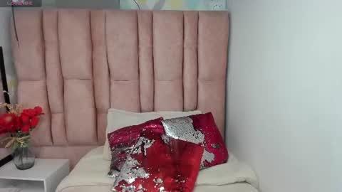 Snapshot of issa_milf__ chatting on June 29, 2026, 1:33 pm ISSA MILF online show from June 29, 2026, 1:33 pm