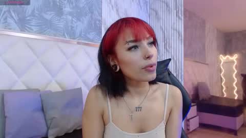 Snapshot of issa_tay1 chatting on February 11, 2026, 3:11 am Issa online show from February 11, 2026, 3:11 am