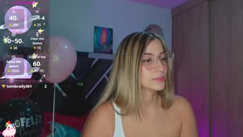 Snapshot of issabela_g1 chatting on October 26, 2025, 1:33 am issabela_g1 online show from October 26, 2025, 1:33 am