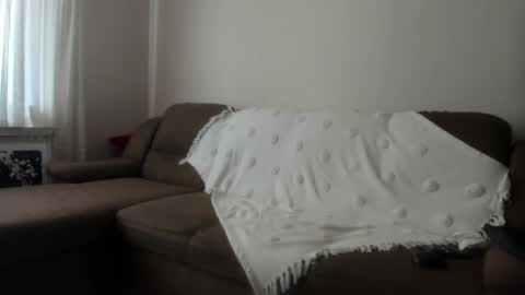 Snapshot of issabelle_69 chatting on February 19, 2025, 10:23 am Issabelle online show from February 19, 2025, 10:23 am