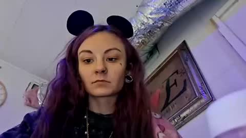 Snapshot of issyamazin667 chatting on January 7, 2026, 3:03 pm Girlnextdoor online show from January 7, 2026, 3:03 pm