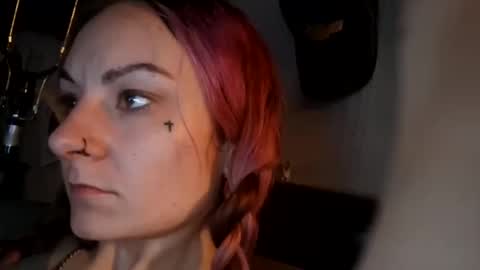 Snapshot of issyamazin667 chatting on March 13, 2026, 2:45 pm Girlnextdoor online show from March 13, 2026, 2:45 pm