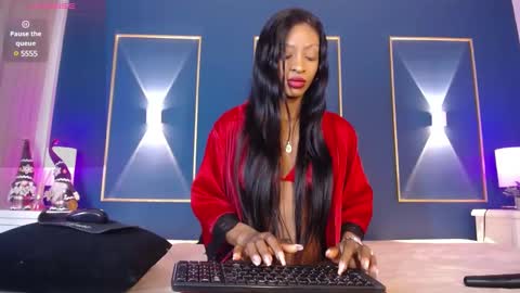 Snapshot of issyrosse chatting on December 27, 2024, 12:34 pm Isabelle online show from December 27, 2024, 12:34 pm