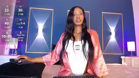 Snapshot of issyrosse chatting on January 22, 2025, 12:17 pm Isabelle online show from January 22, 2025, 12:17 pm
