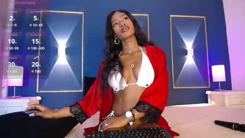 Snapshot of issyrosse chatting on February 17, 2025, 12:16 pm Isabelle online show from February 17, 2025, 12:16 pm