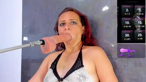 Snapshot of issys_milf chatting on September 14, 2025, 12:04 pm ISSYS online show from September 14, 2025, 12:04 pm