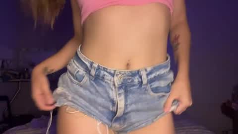 isabella online show from April 1, 2026, 6:16 pm