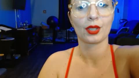 Bella Bloom online show from February 2, 2025, 6:15 am