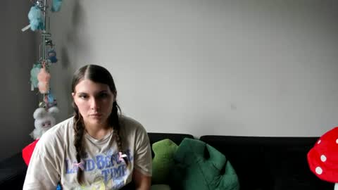 Bella Bloom online show from July 22, 2026, 9:39 pm
