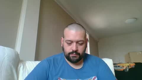 italianbigboy932 online show from May 16, 2026, 9:06 am