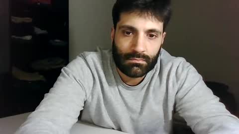 italianboybcn online show from January 20, 2025, 9:43 pm