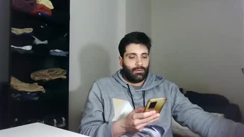 italianboybcn online show from January 21, 2025, 10:08 pm