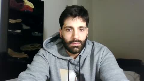 italianboybcn online show from January 22, 2025, 1:42 pm