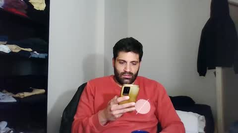 italianboybcn online show from March 9, 2025, 7:01 am