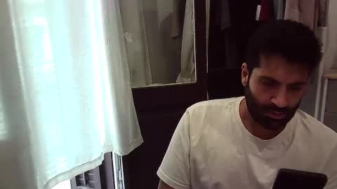 italianboybcn online show from September 13, 2025, 7:08 am