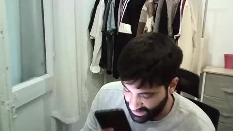 italianboybcn online show from November 23, 2025, 10:59 am