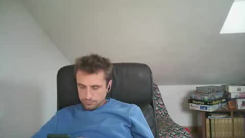 italiano116116 online show from November 19, 2025, 2:17 pm