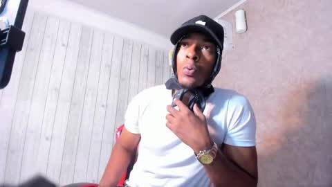 itanxfor online show from November 17, 2025, 12:33 pm