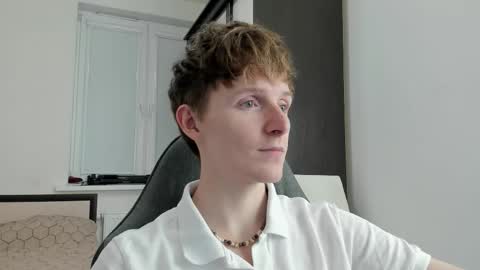 Snapshot of ithan_red chatting on November 26, 2025, 5:03 pm Ethan online show from November 26, 2025, 5:03 pm